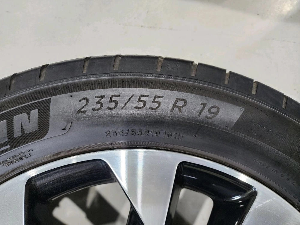 카니발 ka4 19인치 휠타이어, 235 55 19 이미지