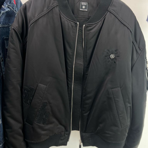 모빈스알 ma-1 자켓 이미지