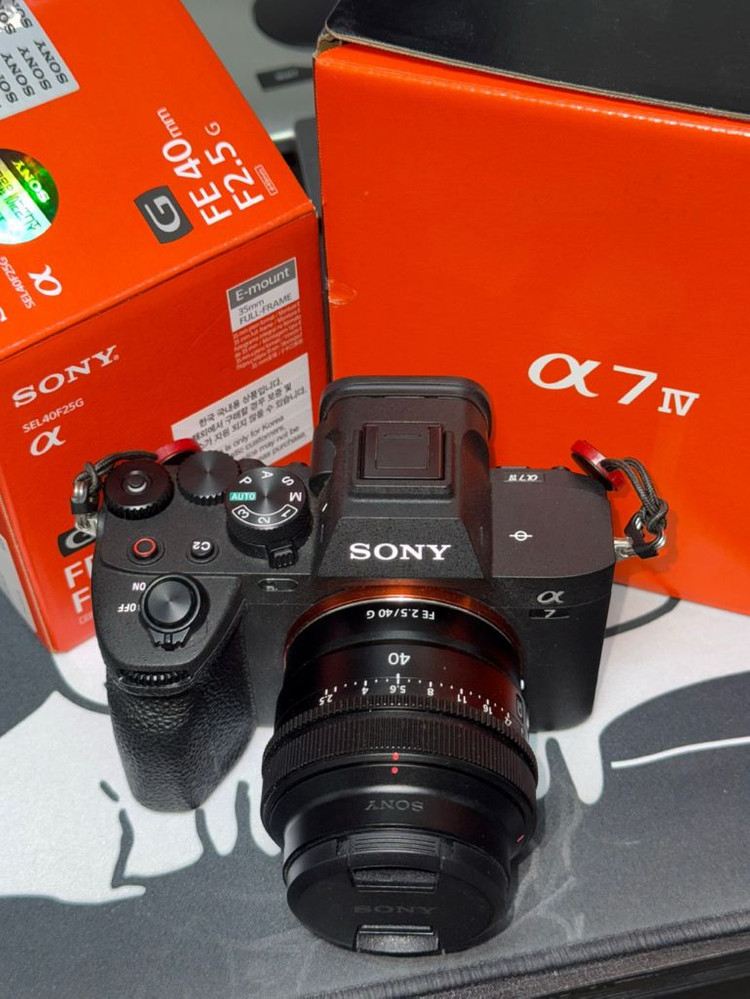 SONY 소니 A7M4 + 40mm F2.5 렌즈--1