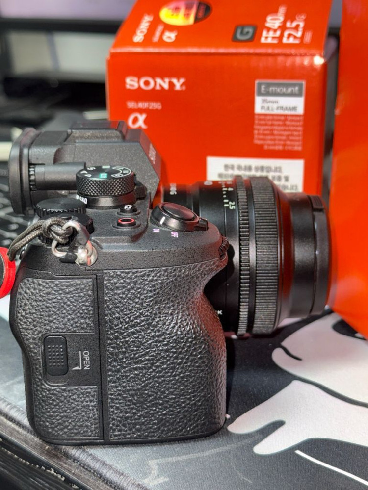 SONY 소니 A7M4 + 40mm F2.5 렌즈--2