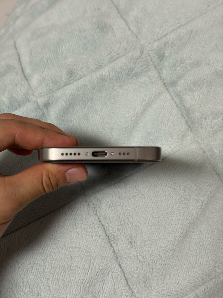 아이폰 15프로 256기가 내츄럴티타늄--13