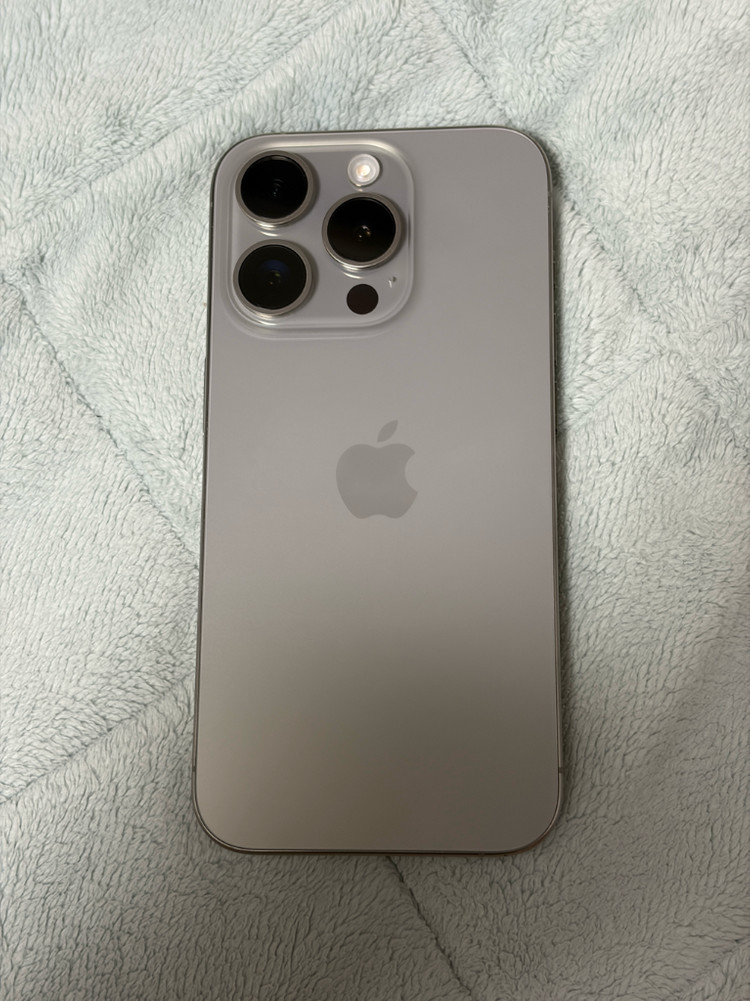 아이폰 15프로 256기가 내츄럴티타늄--14