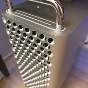 맥프로 2019 16코어 96기가 2테라 이미지