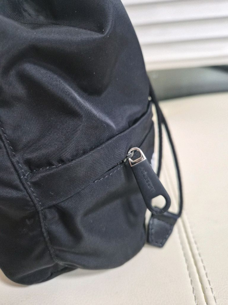 버버리정품 나일론 드로스트링 백팩 이미지