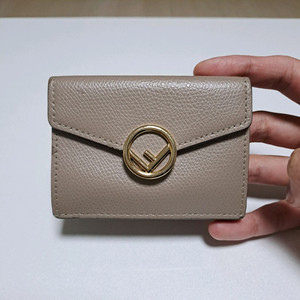 [100%/정품] 펜디 트리폴드 가죽 반지갑, 펜디지갑,펜디반지갑,펜디여성지갑