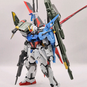 (상급) MG 스페셜 코팅 퍼펙트 스트라이크 건담