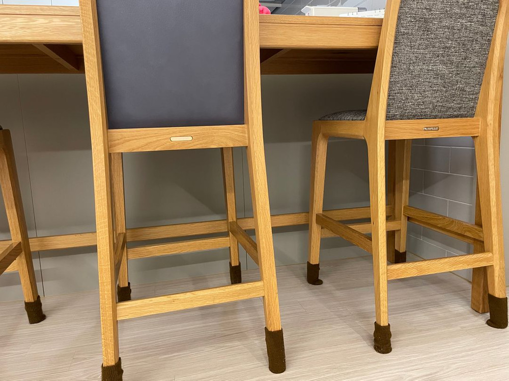 카레클린트 홈바테이블&홈바의자원목 세트 이미지