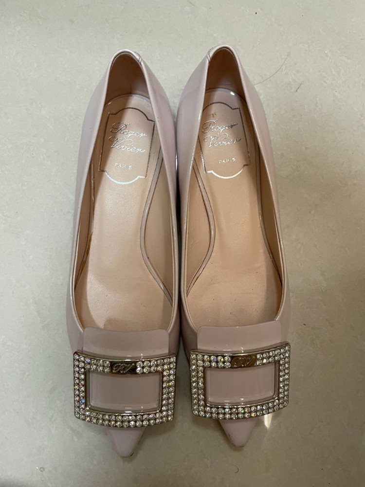 로저비비에 구두 펌프스 이미지