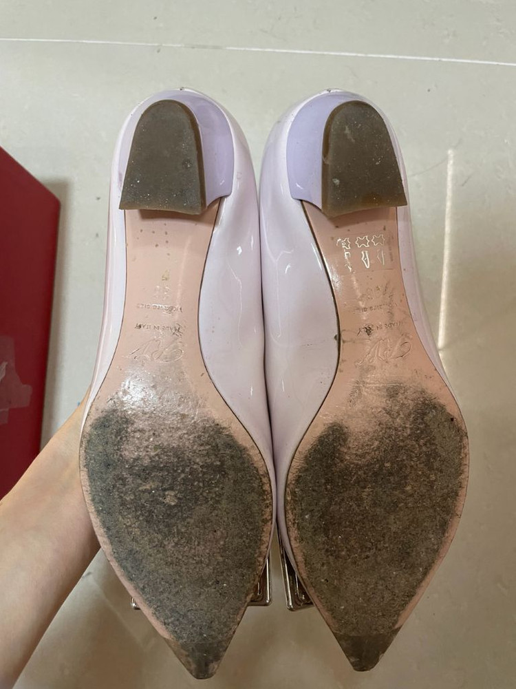 로저비비에 구두 펌프스 이미지