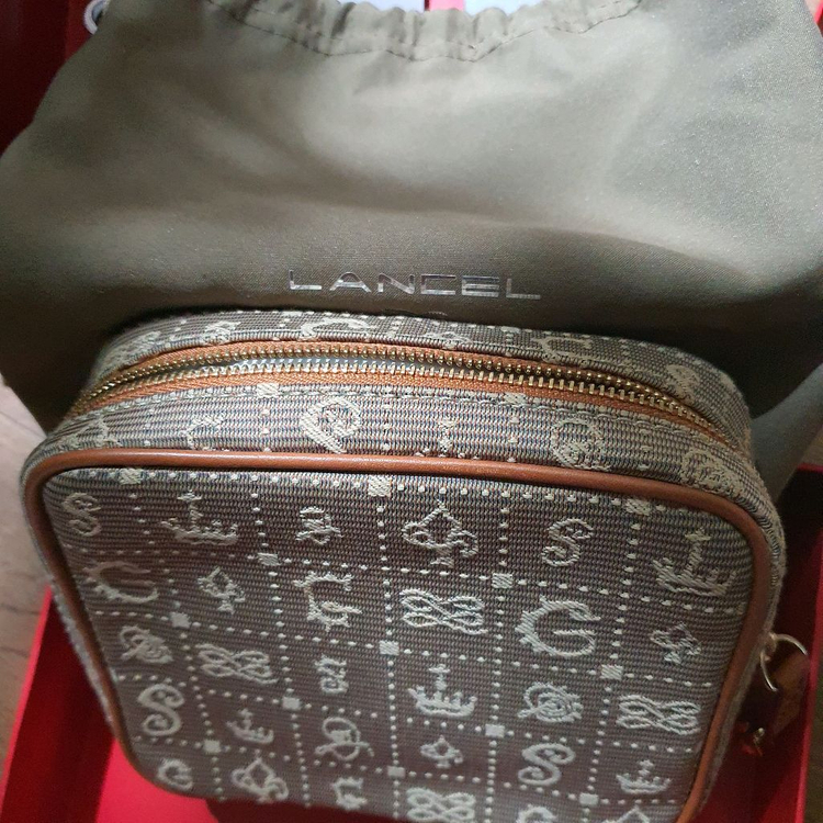 랑셀 모노그램 패턴 파우치 + 케이스--4