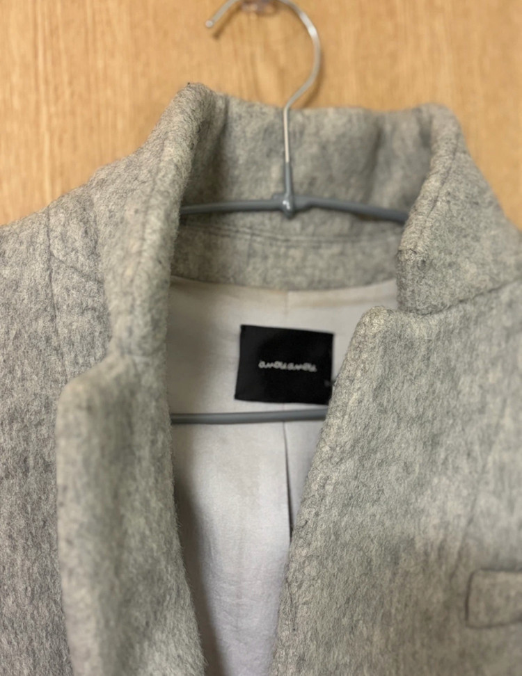 유명 브랜드 아보아보 그레이 여성 코트--2