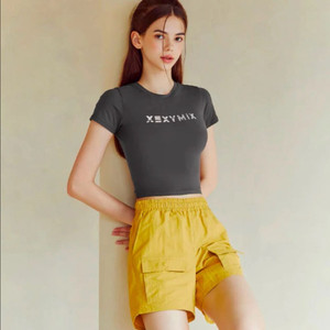 젝시믹스 헤바 크롭탑 제트챠콜