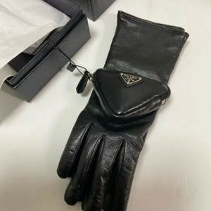 프라다 가죽 장갑 블랙 prada 이미지