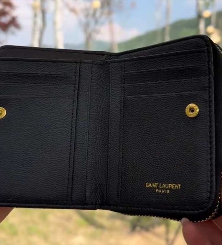 지갑 새상품 !!!! 쿨거 내고!!!--1