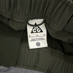 나이키 ACG 카고 쇼츠 M사이즈
