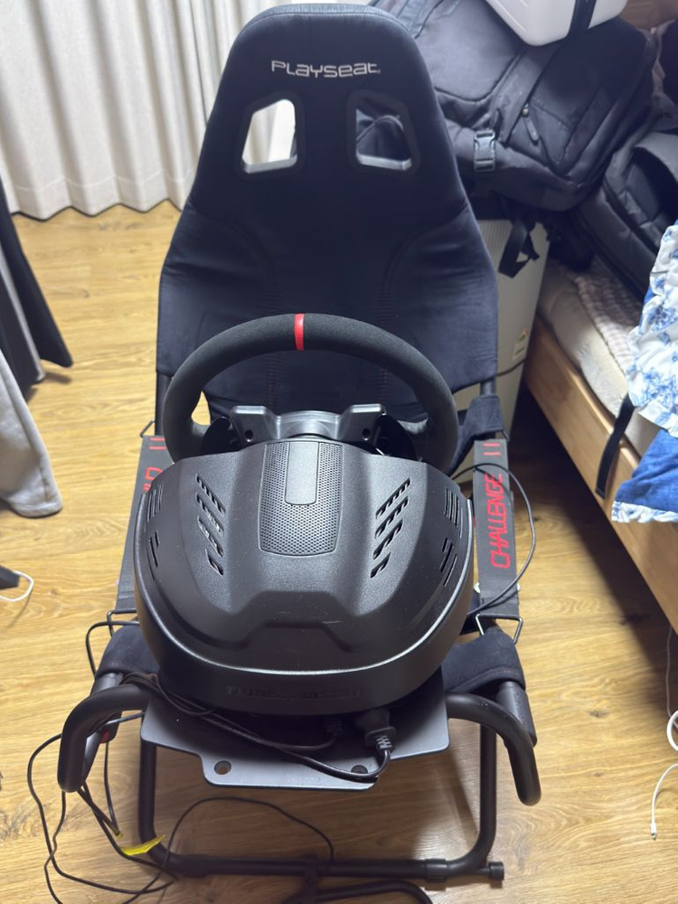 트러스트마스터 T300RS GT 페라리 에디션 판매 이미지