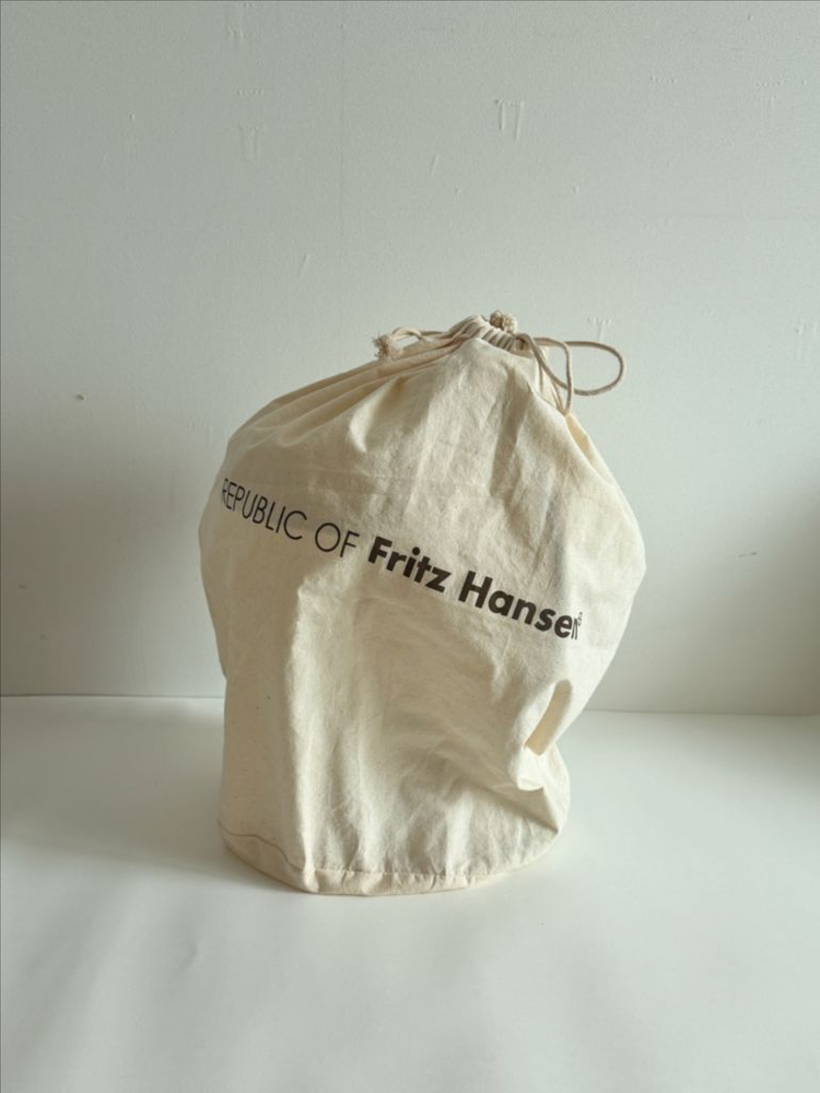 프리츠 한센 카이저 이델 테이블램프 화이트(유광) 이미지