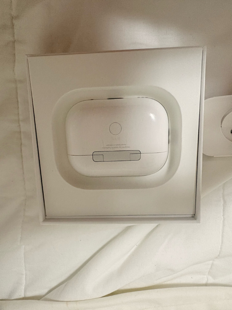 에어팟 프로 2세대 c타입 본체--2