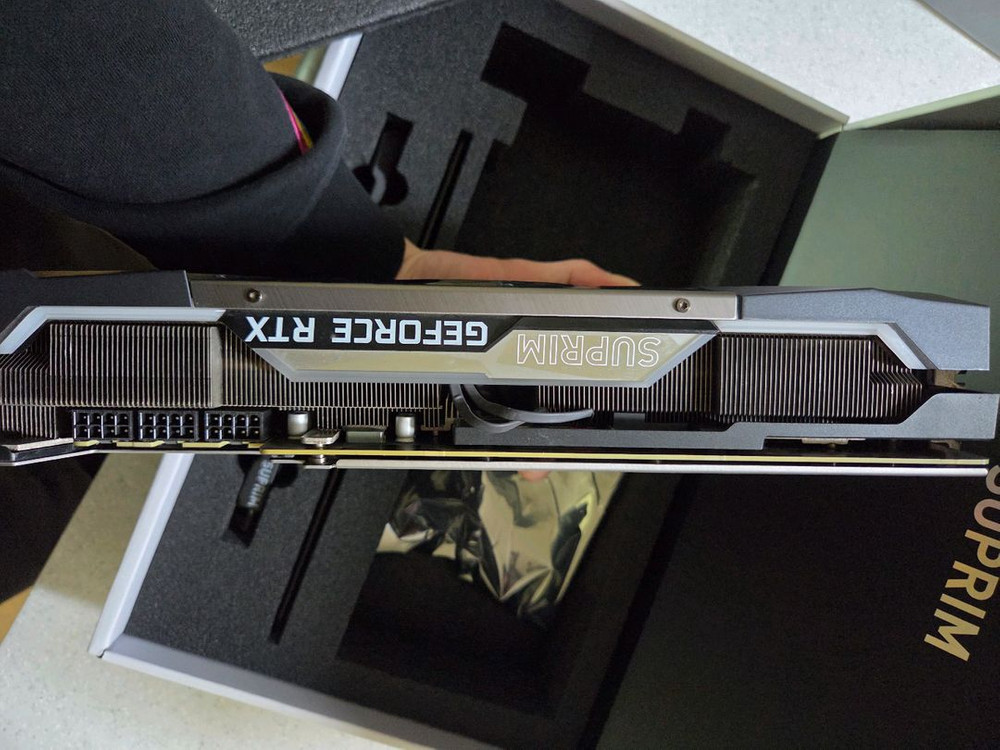 rtx3080 슈프림 10g 팔아요--4