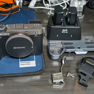 소니 A7c2 바디 // 24-50g 렌즈 // 빌트록스 85mm f2 evo