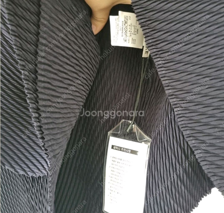 이세이미야케 플리츠플리즈 오비큘러 탑 미드나잇 네이비 2사이즈 새상품 이미지