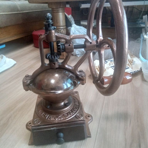 빈티지 커피그라인더 이미지