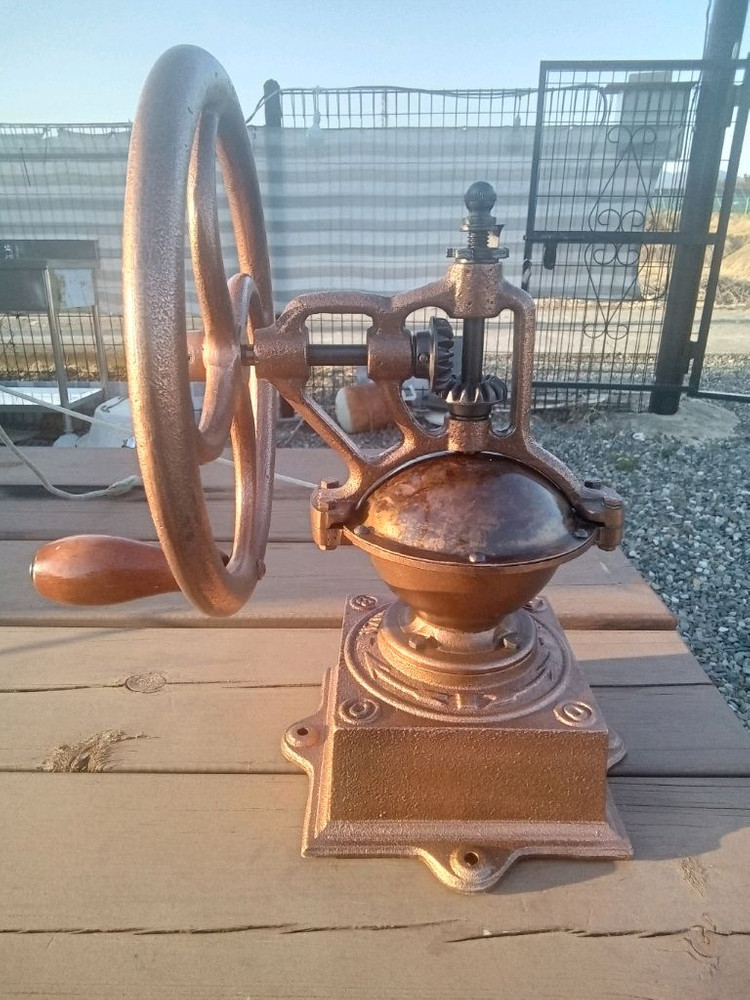 빈티지 커피그라인더 이미지