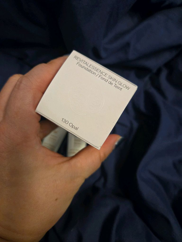 시세이도 리바이탈에센스 스킨 글로우 파운데이션 30ml--1