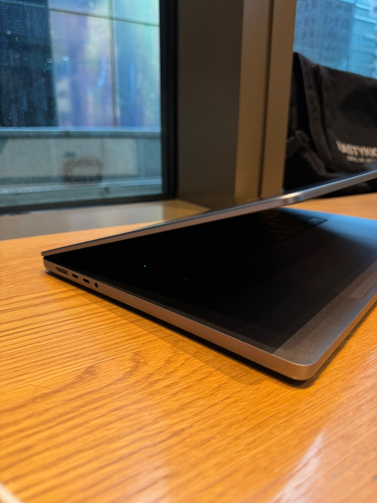 맥북프로 16인치 M1 pro 32GB 512GB S급 풀박--1