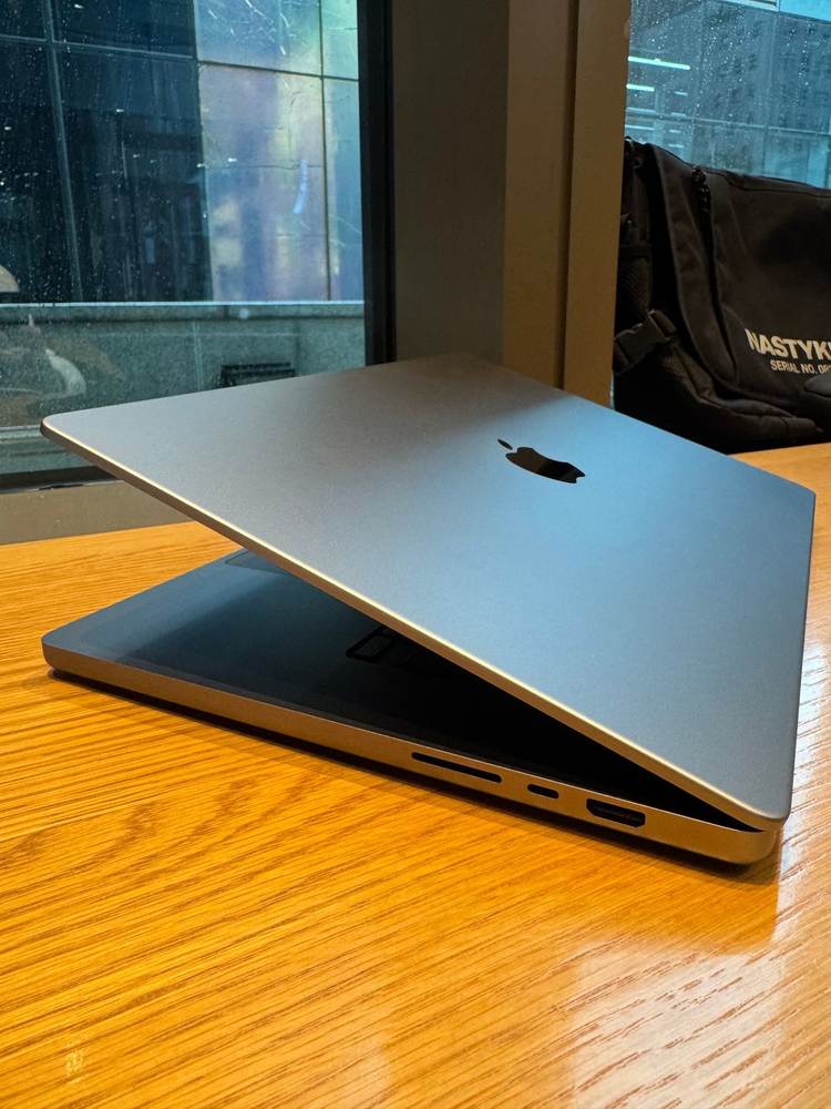 맥북프로 16인치 M1 pro 32GB 512GB S급 풀박--2