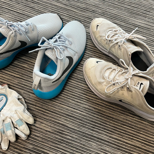 나이키 정품 220사이즈 운동화겸 골프화+운동화는덤