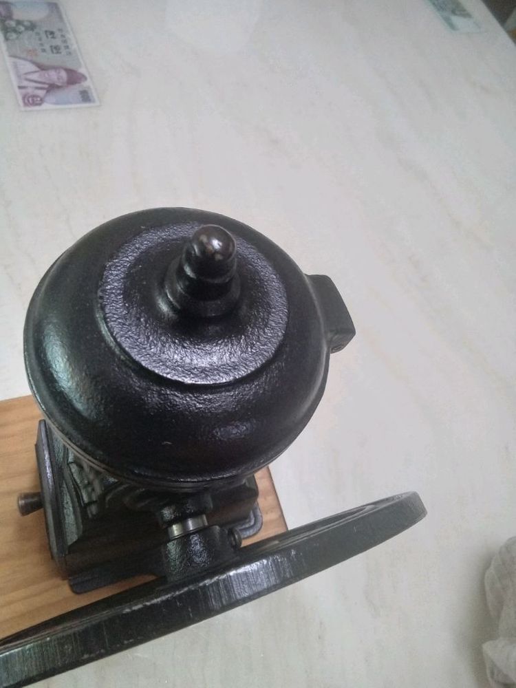 칼리타 빈티지 커피그라인더 이미지