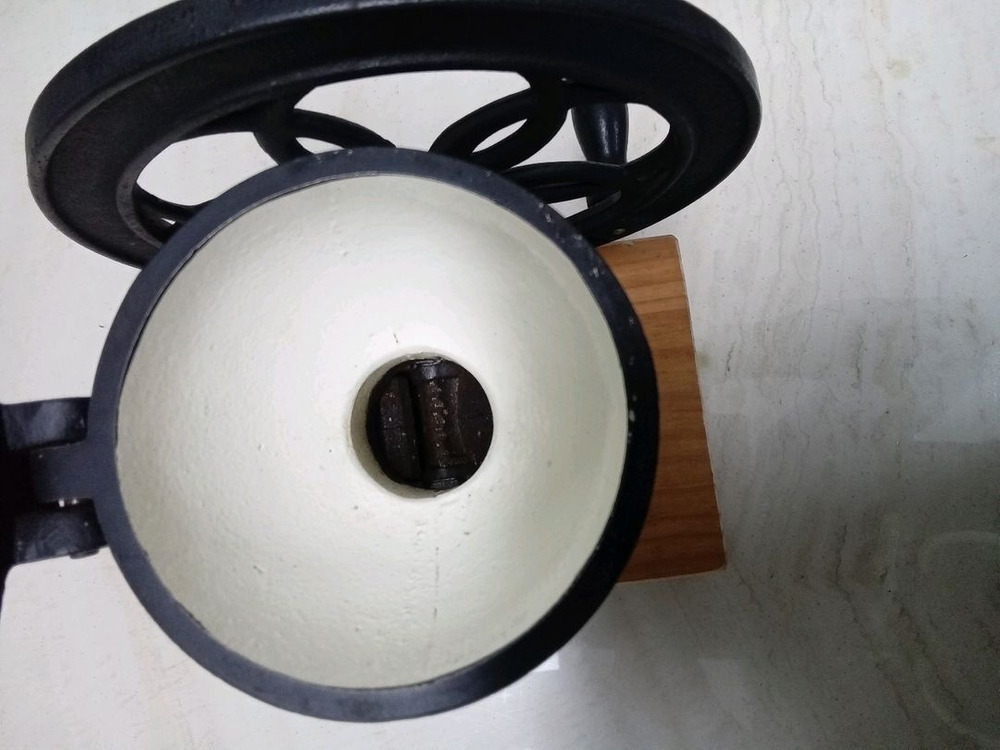 칼리타 빈티지 커피그라인더 이미지