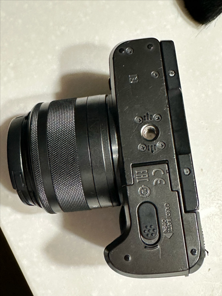 캐논 EOS M6 미러리스 카메라 + 렌즈들 + EVF--3