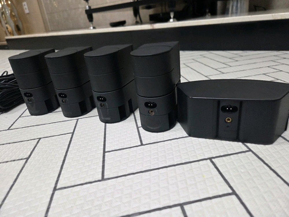 보스 쥬얼큐브 스피커 5개 + 전용 케이블--7