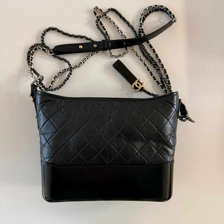 샤넬 가브리엘 호보 미듐 이미지