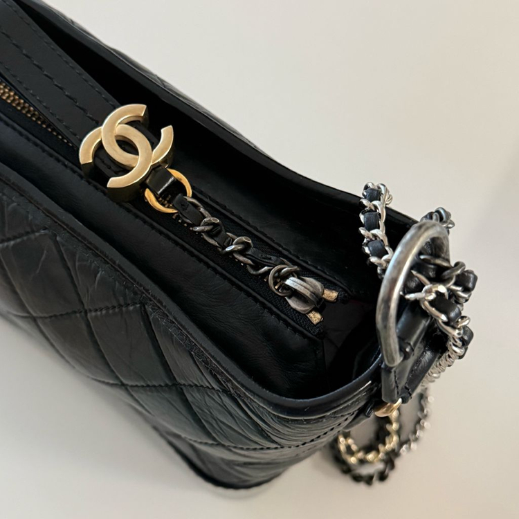 샤넬 가브리엘 호보 미듐 이미지