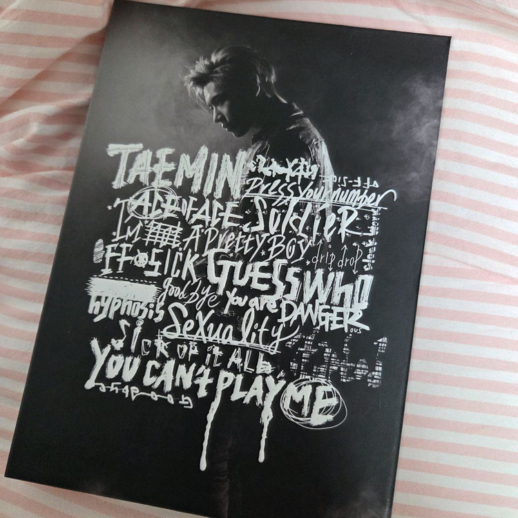 샤이니 태민 솔로 희귀 굿즈 포함 20종 앨범 MD 굿즈 포카 엽서 화보 키노 DVD 등 이미지