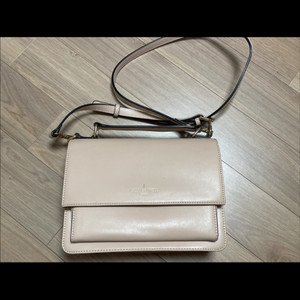 폴스부띠끄 크로스백 핑크베이지 이미지