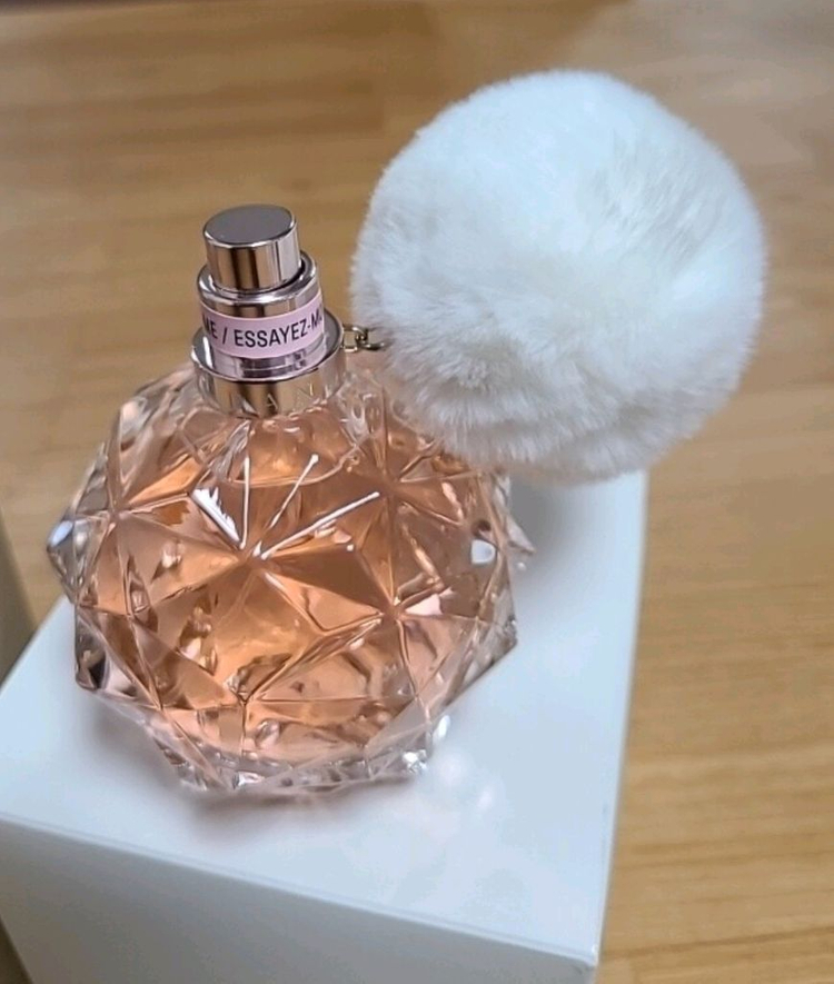 아리아나그란데 아리바이 오드퍼퓸 100ml 이미지