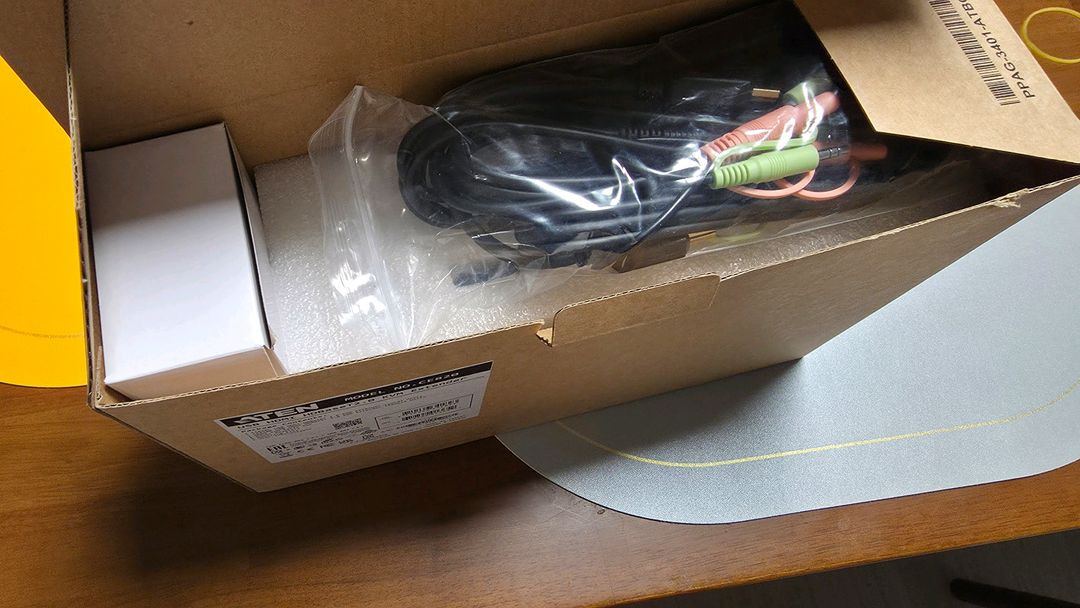 ATEN USB HDMI KVM 확장기 팝니다.--1