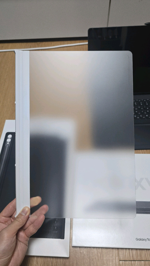 갤럭시 탭 S9 울트라 512gb + 북커버 키보드 + 페이퍼 스크린--3