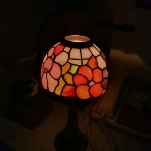 빈티지 스테인드글라스 캔들 이미지