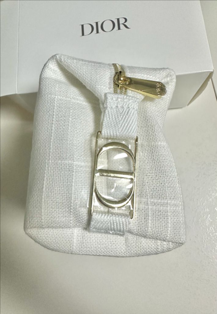 디올 사각 파우치(새상품)--1