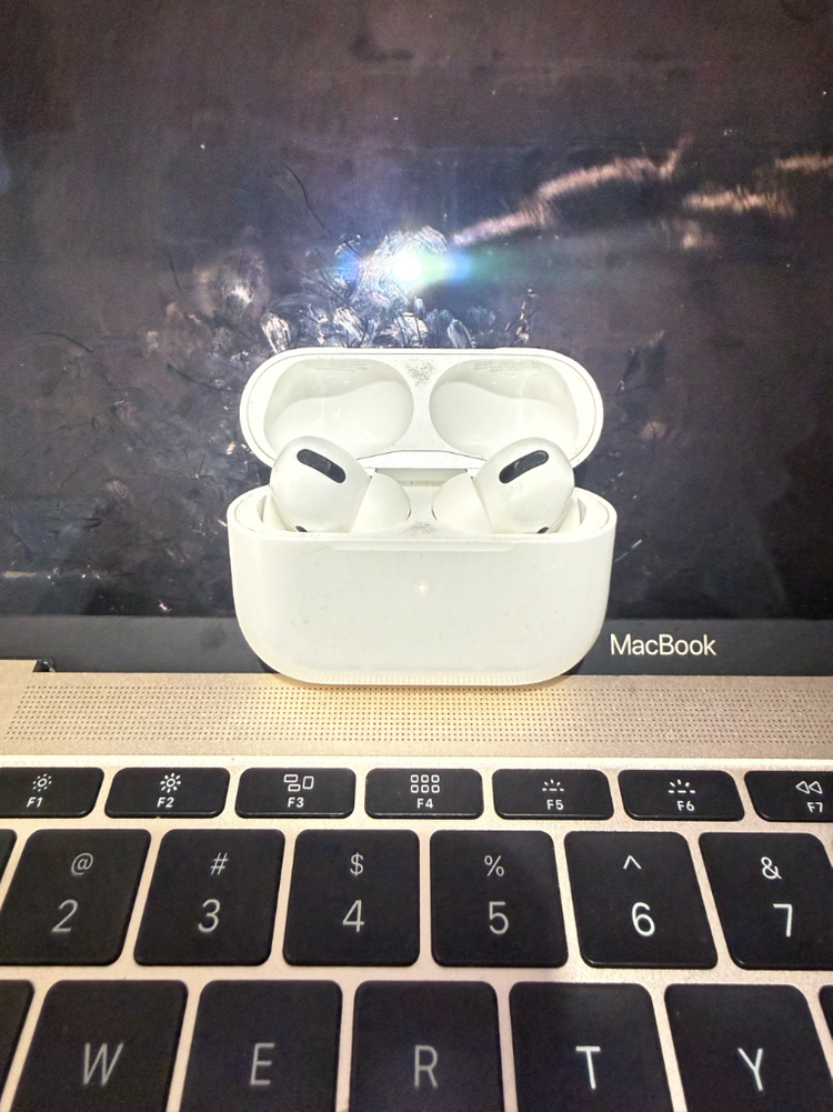 에어팟 프로 1세대--1