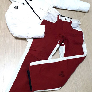 데상트 데모 스키복