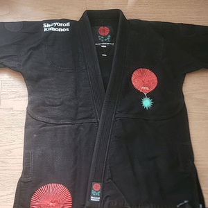 쇼요롤 불꽃놀이 한정판도복 팝니다. a3