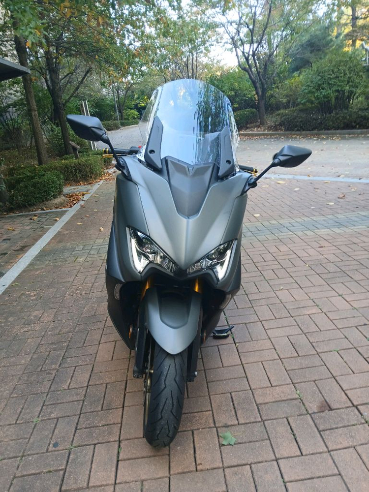 티맥스 560 21년식 이미지