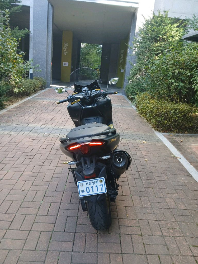 티맥스 560 21년식 이미지