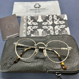 크롬하츠 부바(bubba-a) 안경 실버 / 송민호 딘딘 안경